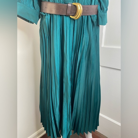 DONNA KARAN NWT Elegant Green Pleated Dress - Picture 4 of 9